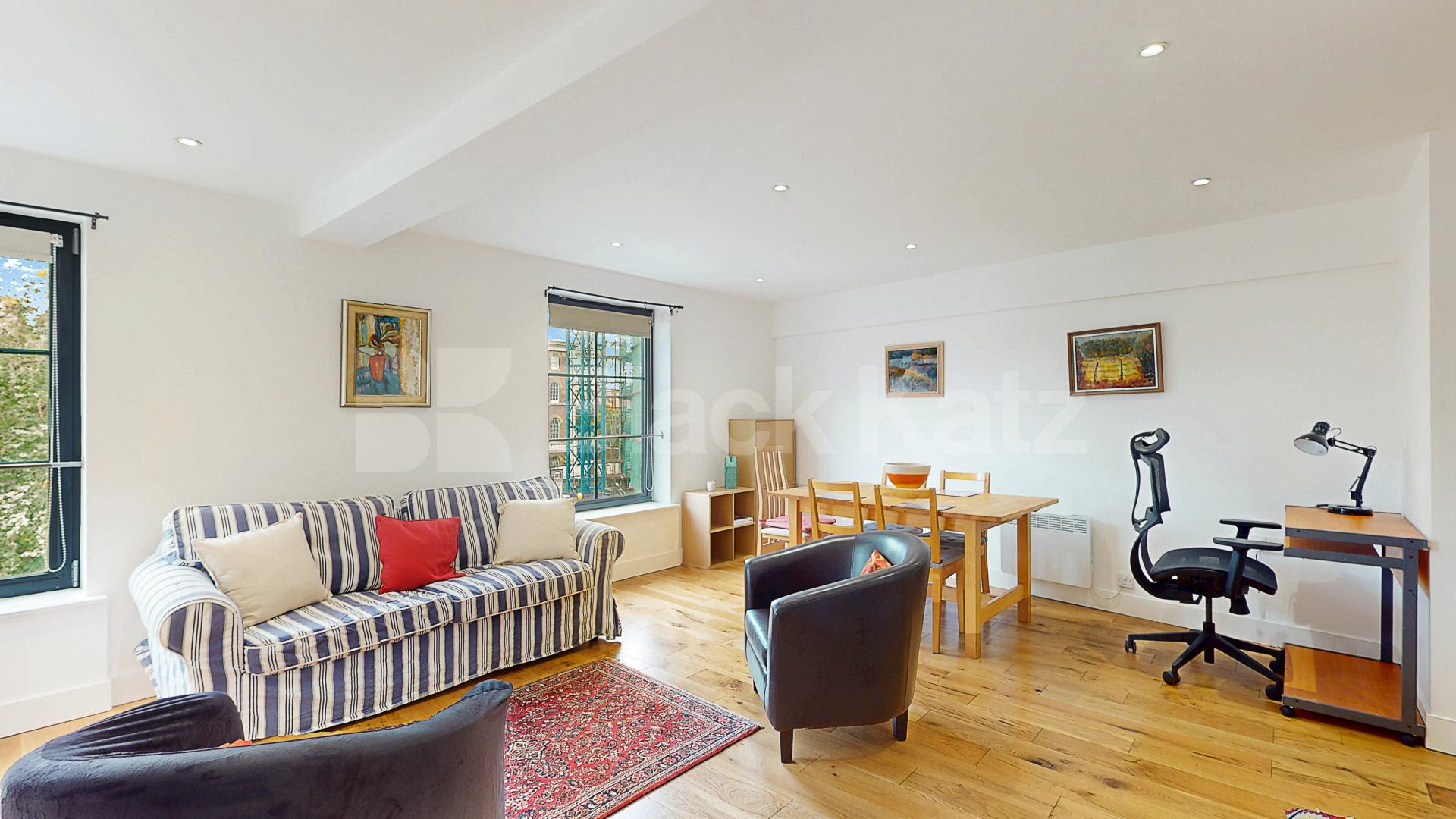Bright & Spacious 2 Bed Apartment Moments from King’s Cross York Way, Holloway